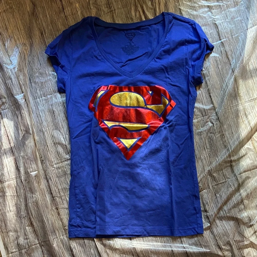 DC Comics Blue Tee with Red and Gold Superman/Supergirl Logo - Picture 4 of 5